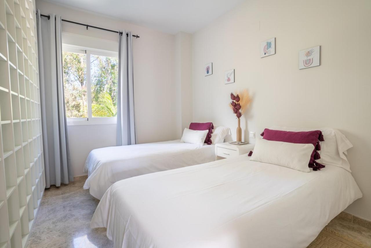 2Bdr Penthouse, Los Naranjos, W/Pool, 2Km P.Banus Marbellac Extérieur photo